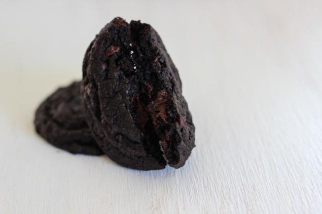 darkchocolatechipcookies-10