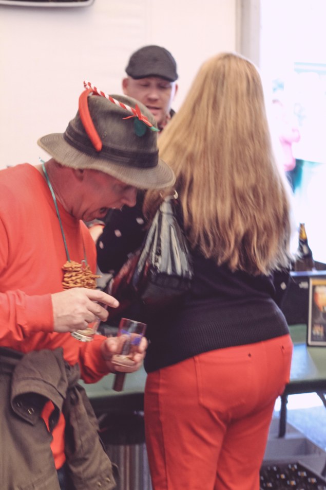 OC BREW HO HO 2013-36